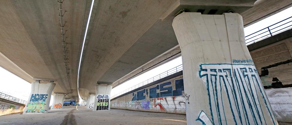 Die lang geforderte Skater-Anlage könnte unter der Nuthe-Schnellstraße entstehen.