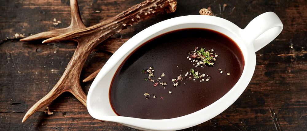 Dunkle Sauce zum Wild.