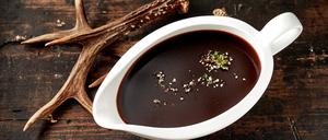 Dunkle Sauce zum Wild.
