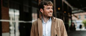 Der britische Bratschist Timothy Ridout.