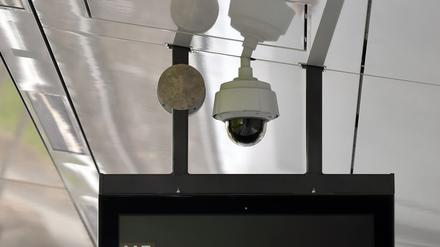 Die Videos von Kameras auf U-Bahnhöfen sollen 96 Stunden gespeichert werden.  