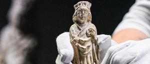 Die Figur der Heiligen Katharina habe nahezu unversehrt geborgen werden können.