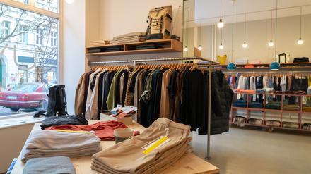 Eines von vier Geschäften des Berliner Modelabels UVR, hier in der Bergmannstraße in Kreuzberg.