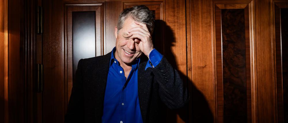 Der 64-Jährige wurde mit dem Film „Vier Hochzeiten und ein Todesfall“ weltberühmt.