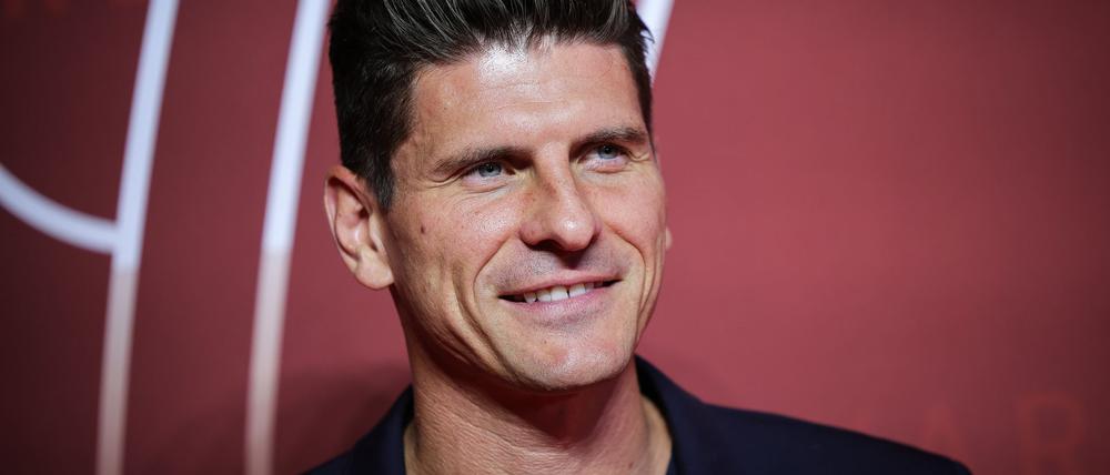 Mario Gomez verlängert seinen Vertrag bei Red Bull bis 2028 und freut sich auf die Zusammenarbeit mit Jürgen Klopp.