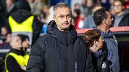 Bundestrainer Trainer Christian Wück blickt mit einer gewissen Demut auf die deutsche Gruppe bei der EM.