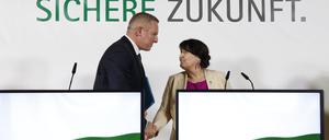Der designierte Landeshauptmann der Steiermark Mario Kunasek (FPÖ, l) und die designierte Landeshauptmann-Stellvertreterin Manuela Khom (ÖVP). 