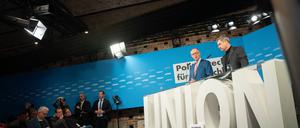 Die Zustimmung zur Union hat einer Umfrage zufolge leicht abgenommen.