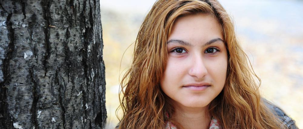 Die 14-jährige Asylbewerberin Ramiza, eine Roma aus Serbien, die abgeschoben werden soll.