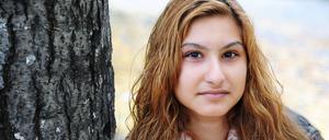 Die 14-jährige Asylbewerberin Ramiza, eine Roma aus Serbien, die abgeschoben werden soll. 