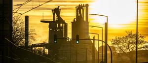 Stahlstandort: ThyssenKrupp-Hochöfen in Duisburg