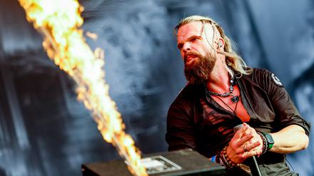  Jörg Roth, Sänger der Band Saltatio Mortis, steht beim Wacken Open Air auf der Bühne.
