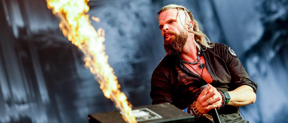  Jörg Roth, Sänger der Band Saltatio Mortis, steht beim Wacken Open Air auf der Bühne.