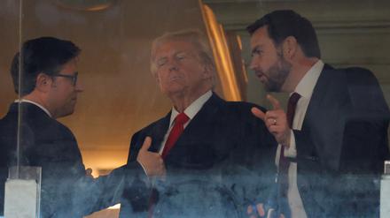 Donald Trump bei einem Football-Spiel der US-Army.