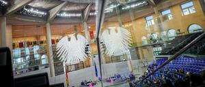 Blick in das Plenum des Bundestags bei der Regierungsbefragung (Symbolbild).