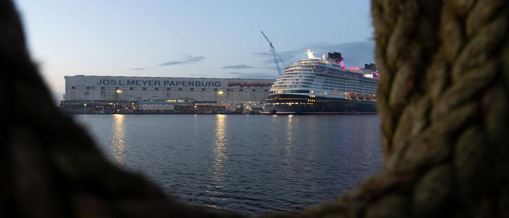 Der Bund und das Land Niedersachsen wollen noch vor Weihnachten zu jeweils 40 Prozent bei der Papenburger Meyer Werft einsteigen. (Archivfoto)