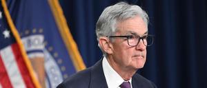 Der Vorsitzende der US-Notenbank Jerome Powell spricht auf einer Pressekonferenz.