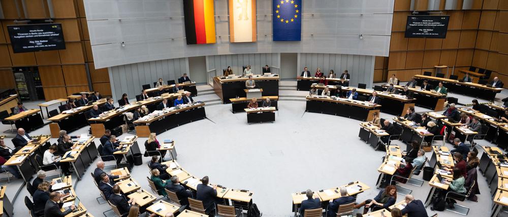 Das Berliner Abgeordnetenhaus beschließt einen Nachtragshaushalt (Archivbild)