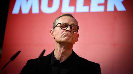 Er ging, bevor die Partei ihn noch weiter bloßstellen konnte: Michael Müller, Bundestagsabgeordneter, langjähriger Regierender Bürgermeister von Berlin und ehemaliger Landesvorsitzender der SPD.