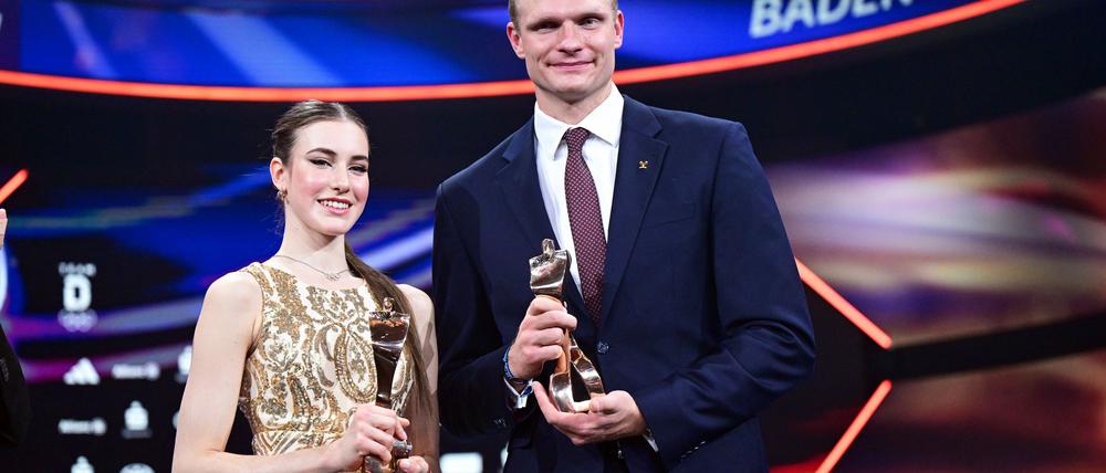 Deutschlands Sportlerin und Sportler des Jahres, Darja Varfolomeev und Oliver Zeidler, freuen sich auf besinnliche Tage. 