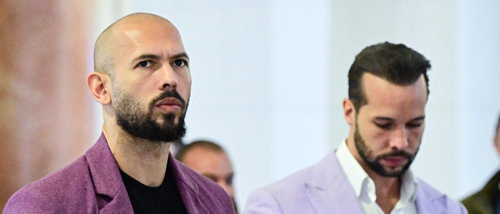 Andrew Tate (l.) und sein Bruder Tristan wird vorgeworfen, Frauen missbraucht und ausgebeutet zu haben.