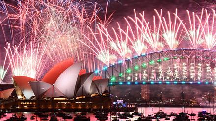 Das Mega-Feuerwerk vor der ikonischen Kulisse der Harbour Bridge und des Opernhauses ist weltberühmt.