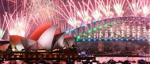 Das Mega-Feuerwerk vor der ikonischen Kulisse der Harbour Bridge und des Opernhauses ist weltberühmt.
