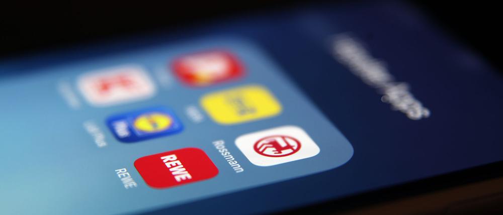 Viele Kunden haben mehrere Händler-Apps auf ihrem Handy. (Symboldbild)