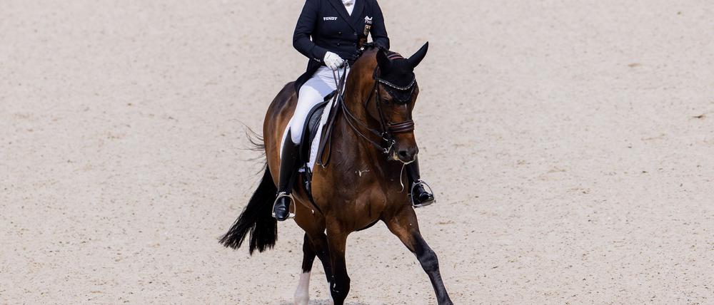 Isabell Werth, erfolgreichste Dressurreiterin der Welt, gewinnt den Grand Prix in der Frankfurter Festhalle. 