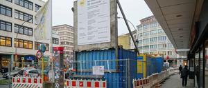 Am U-Bahnhof Blissestraße in Berlin-Wilmersdorf laufen Bauarbeiten.