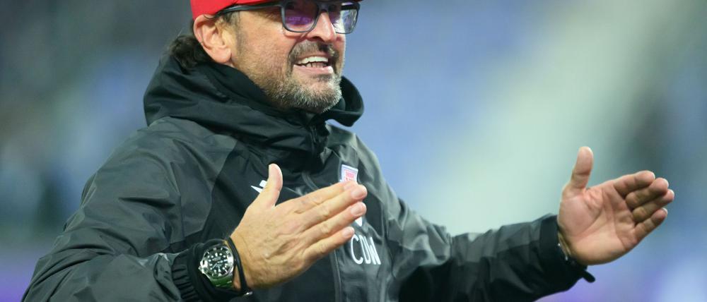  Claus-Dieter Wollitz hat Energie Cottbus zu einem Aufstiegskandidaten geformt. 