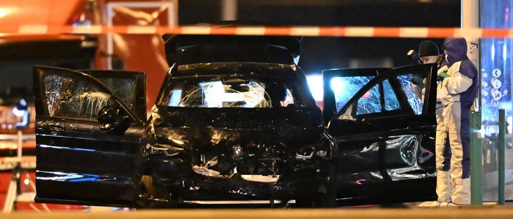 Der Täter soll mit einem Leihwagen in die Menschenmenge auf dem Weihnachtsmarkt in Magdeburg gerast sein. 