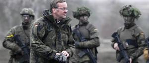 Der deutsche Verteidigungsminister Boris Pistorius (SPD) besucht eine Einheit der Bundeswehr.