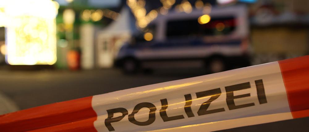 Ein Auto war am Freitagabend in die Menge auf dem Weihnachtsmarkt gerast.