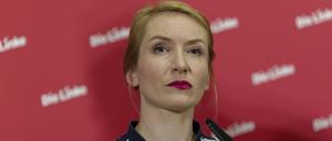 Linke stellt für Wahlprogramm vor 2024-12-09 Deutschland, Berlin Bundespressekonferenz: Die Partei Die Linke stellt den Entwurf ihres Wahlprogramms zur Bundestagswahl 2025 vor. Im Bild Ines Schwerdtner, Vorsitzende Die Linke. *** Die Linke presents its election program 2024 12 09 Germany, Berlin Federal Press Conference The Left Party presents the draft of its election program for the 2025 Bundestag elections In the picture Ines Schwerdtner, Chairwoman of Die Linke