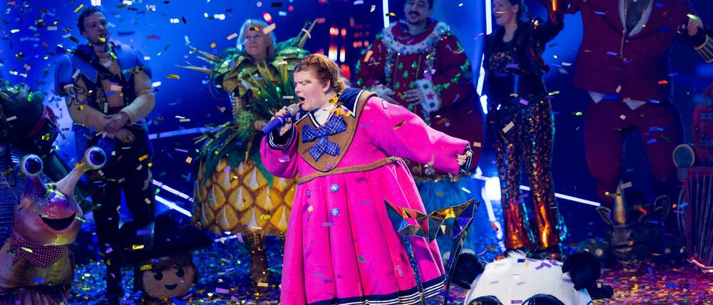 Die Sängerin Loi wurde durch die Sendung „The Voice Kids“ bekannt.