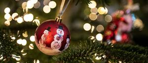 Hilfetelefone erwarten über die Weihnachtsfeiertage eine teils deutliche Zunahme der Anrufe.