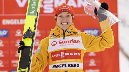 Katharina Schmid hofft, bei einer Frauen-Tournee noch dabei sein zu können.