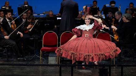 Miriam Kutrowatz als Edwige in Jacques Offenbachs „Robinson Crusoe“ an der Komischen Oper Berlin.