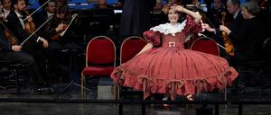 Miriam Kutrowatz als Edwige in Jacques Offenbachs „Robinson Crusoe“ an der Komischen Oper Berlin.