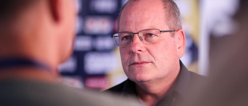 Magdeburgs Manager Marc-Henrik Schmedt beantragte die Spielverlegung.