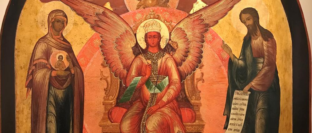 Königliches Wesen mit weiblichen Zügen und Engelsflügeln: die göttliche Weisheit in Gestalt der „Heiligen Sophia“ (Russland, 18. Jahrhundert) stammt aus dem Ikonenmuseum Kampen. Ihr zur Seite: die Gottesmutter und Johannes der Täufer 
