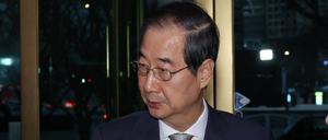 Die Opposition setzt Südkoreas amtierenden Präsidenten Han Duck Soo unter Druck. 