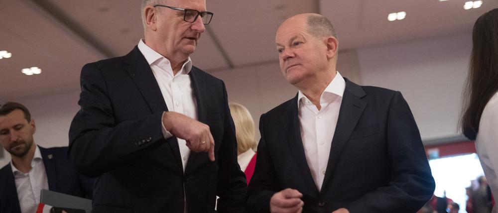 Brandenburgs SPD-Ministerpräsident Dietmar Woidke zeigt sich ungeachtet der Umfragewerte optimistisch für die Chancen seiner Partei zur Bundestagswahl (Archivbild).