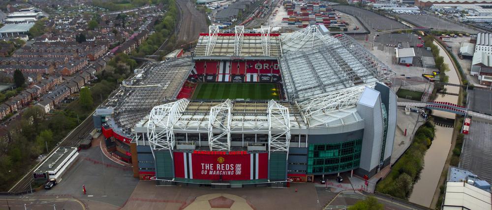 74.000 Zuschauer bei jedem Heimspiel hinterlassen auch viel Müll. 