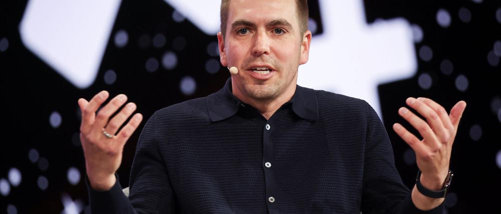  Philipp Lahm macht sich für Schiedsrichter stark.