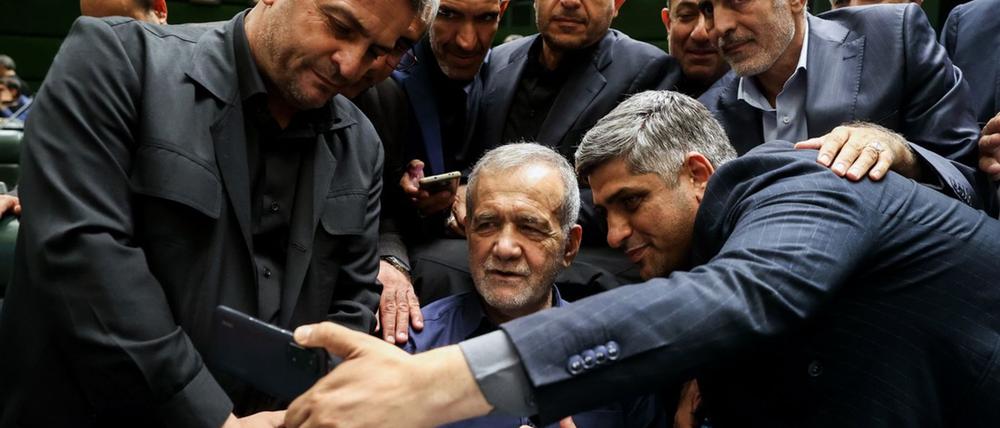 Im Iran hat das Cyberzentrum einige Internetsperren aufgehoben. (Archivbild)