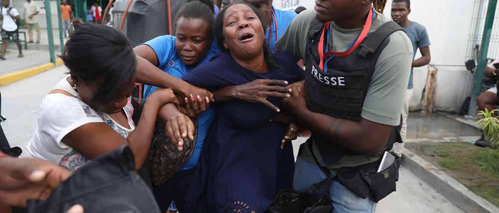 Die Gewalt in Haiti hat am Generalkrankenhaus von Port-au-Prince mehrere Opfer gefordert.