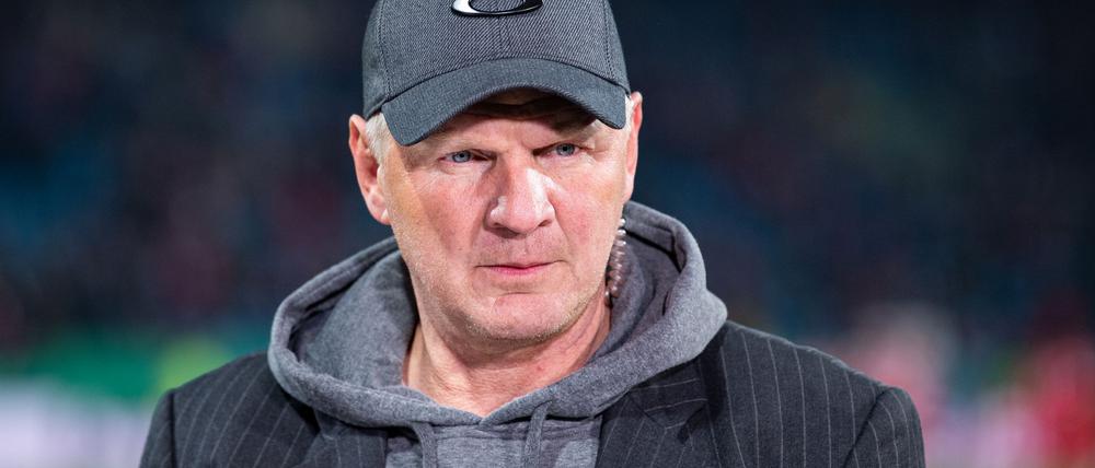 Stefan Effenberg ist nach dem ersten Halbjahr von Vincent Kompany als Bayern-Coach komplett überzeugt.