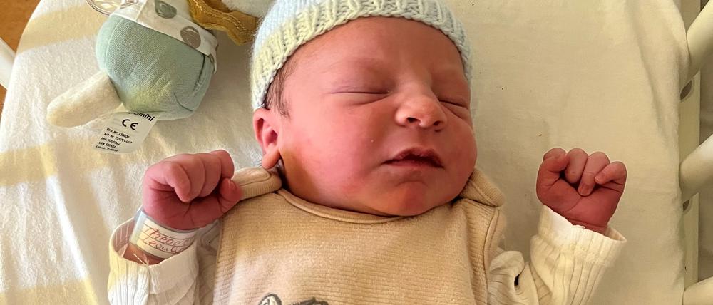 Leonardt ist Potsdams Weihnachtsbaby 2024. Er kam im Klinikum "Ernst von Bergmann" am 24. Dezember um 3.22 Uhr auf die Welt. 